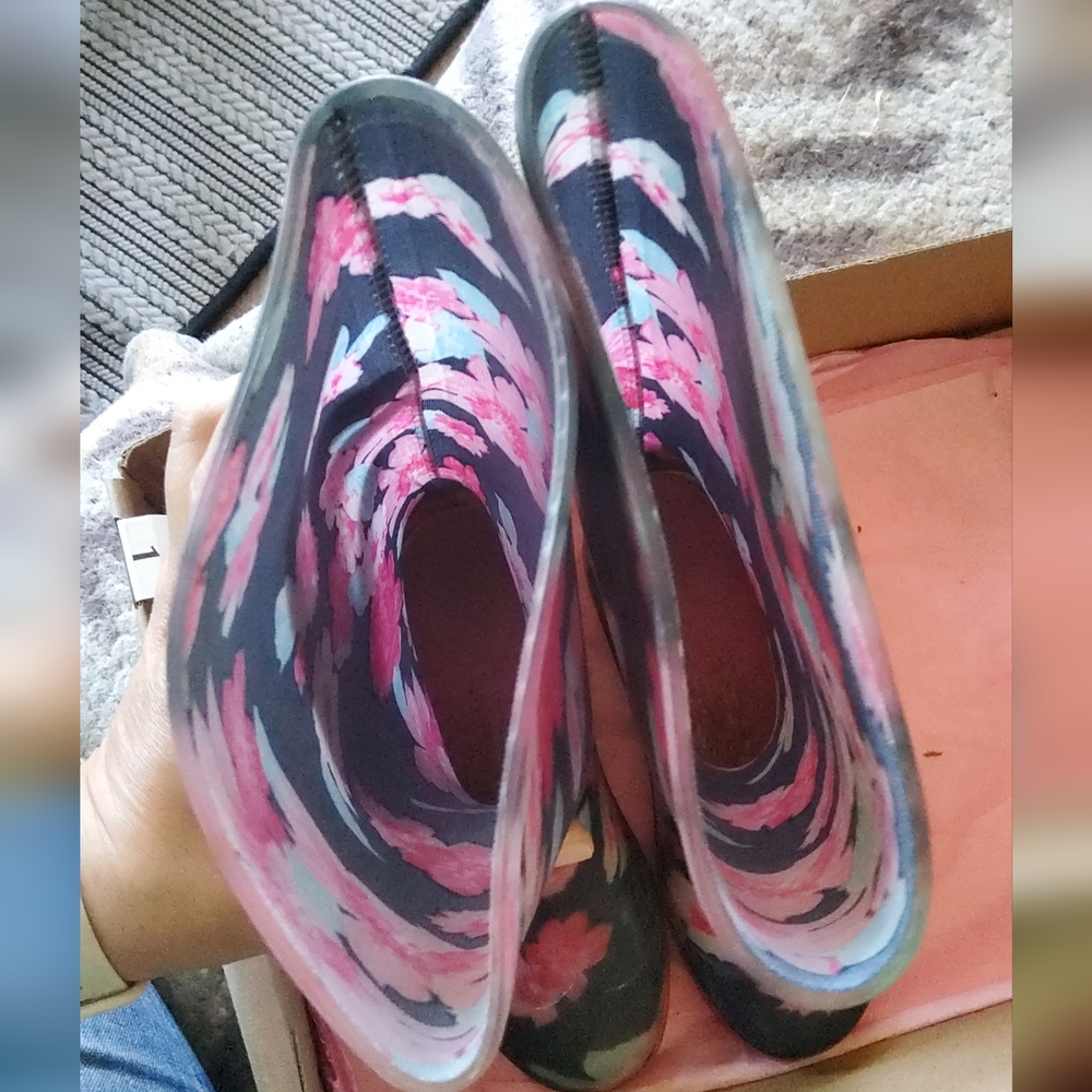 Rain boots - Picture 4 of 6